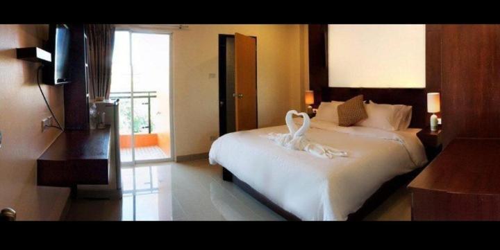 Lucky Inn Residency 芭達亞 客房 照片